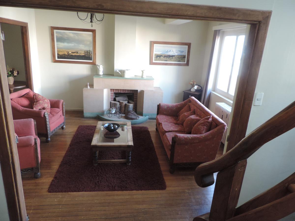 Hostal Oro Fueguino Punta Arenas Kültér fotó