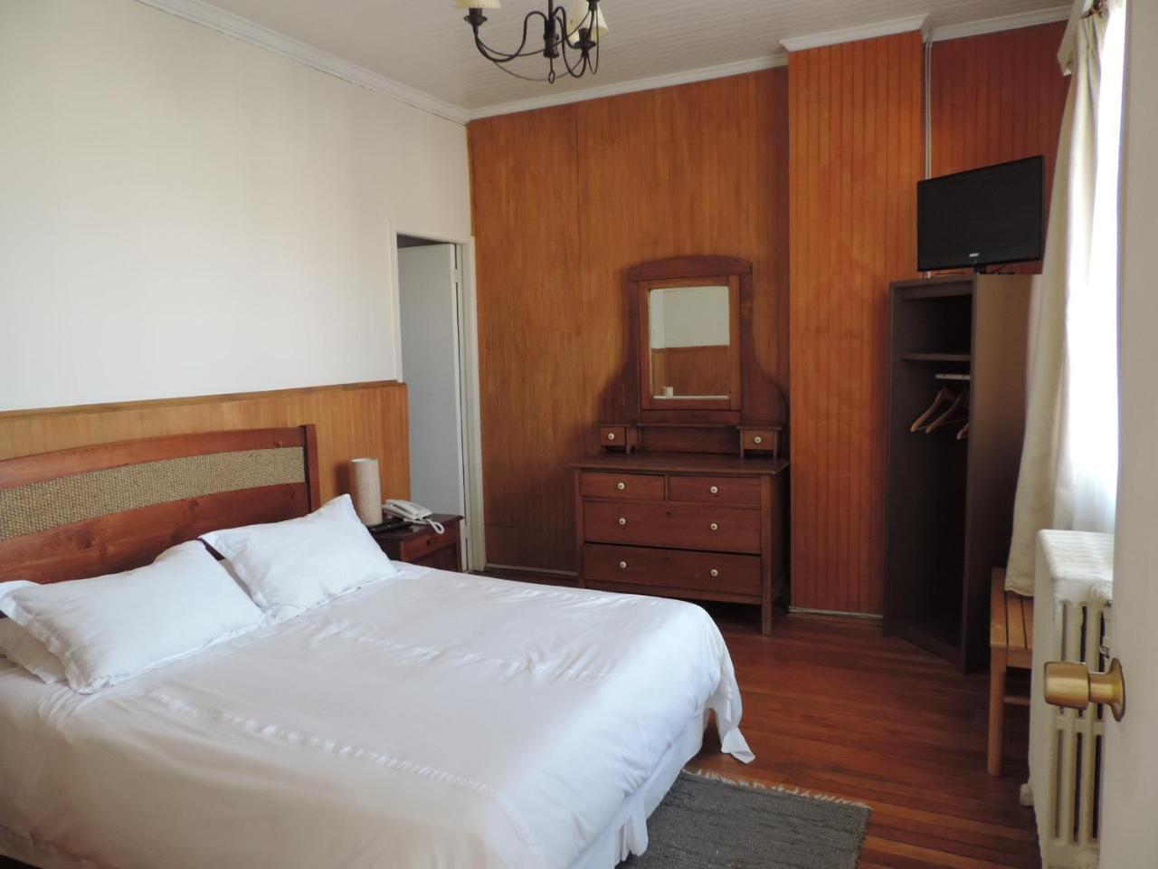 Hostal Oro Fueguino Punta Arenas Kültér fotó